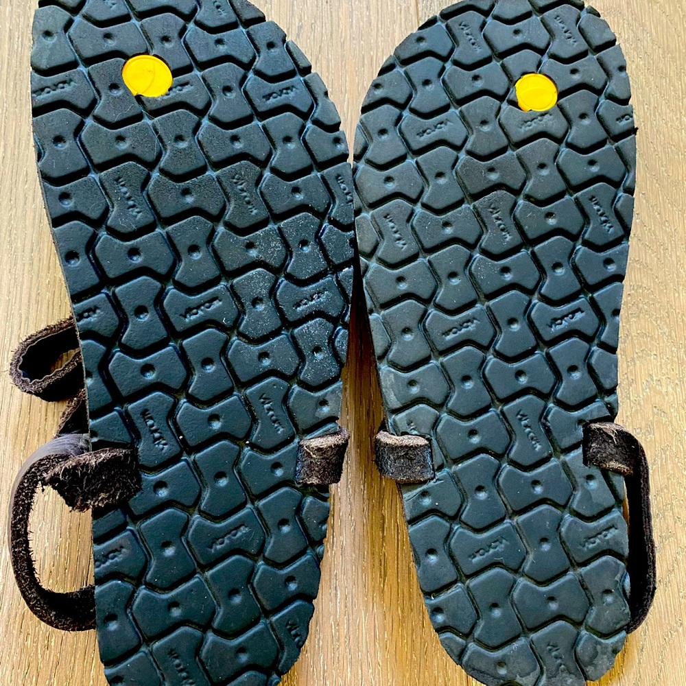 Luna sandal. Mono bison leather size 8 woman, 6 men.  Worn once.